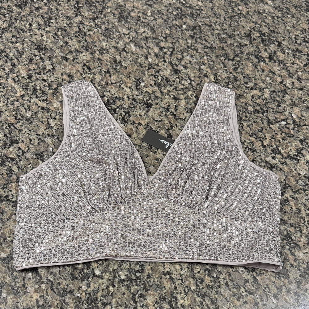 Lulu's Sparkling Silver Sequin Blouse cropped tank NWT XL